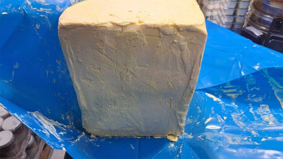 مزایای خرید کره نیوزلندی فله برای تولیدکنندگان